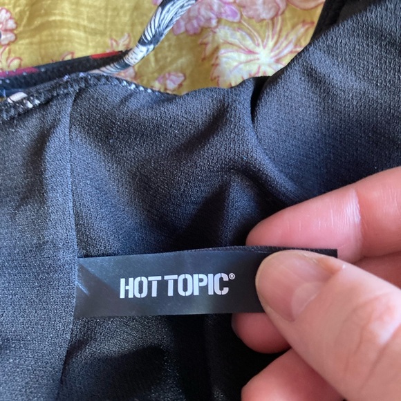 NWOT Hot Topic Mushroom & Butterfly Padded Swim Top Size XL - Picture 3 of 4